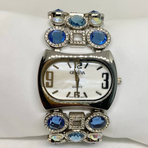 Geneva women watch 40mm quartz silver tone crystals wide band 6.5” running - Picture 1 of 8